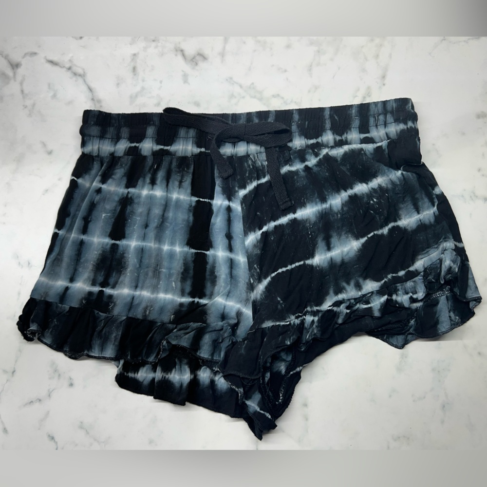 Tie Dye Print Soft and Light Short Shorts | Brand: Sans Souci | Size: Medium